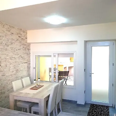 فيلة Villetta Cordolino Blu Giardino فيلاّسيمِيوس